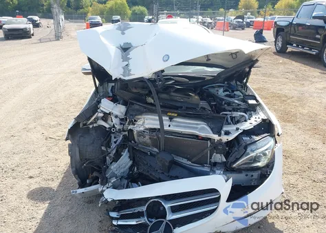 2016 Mercedes-Benz C 300 Sport 4Matic from USA, damaged, VIN 55SWF4KB4GU153764